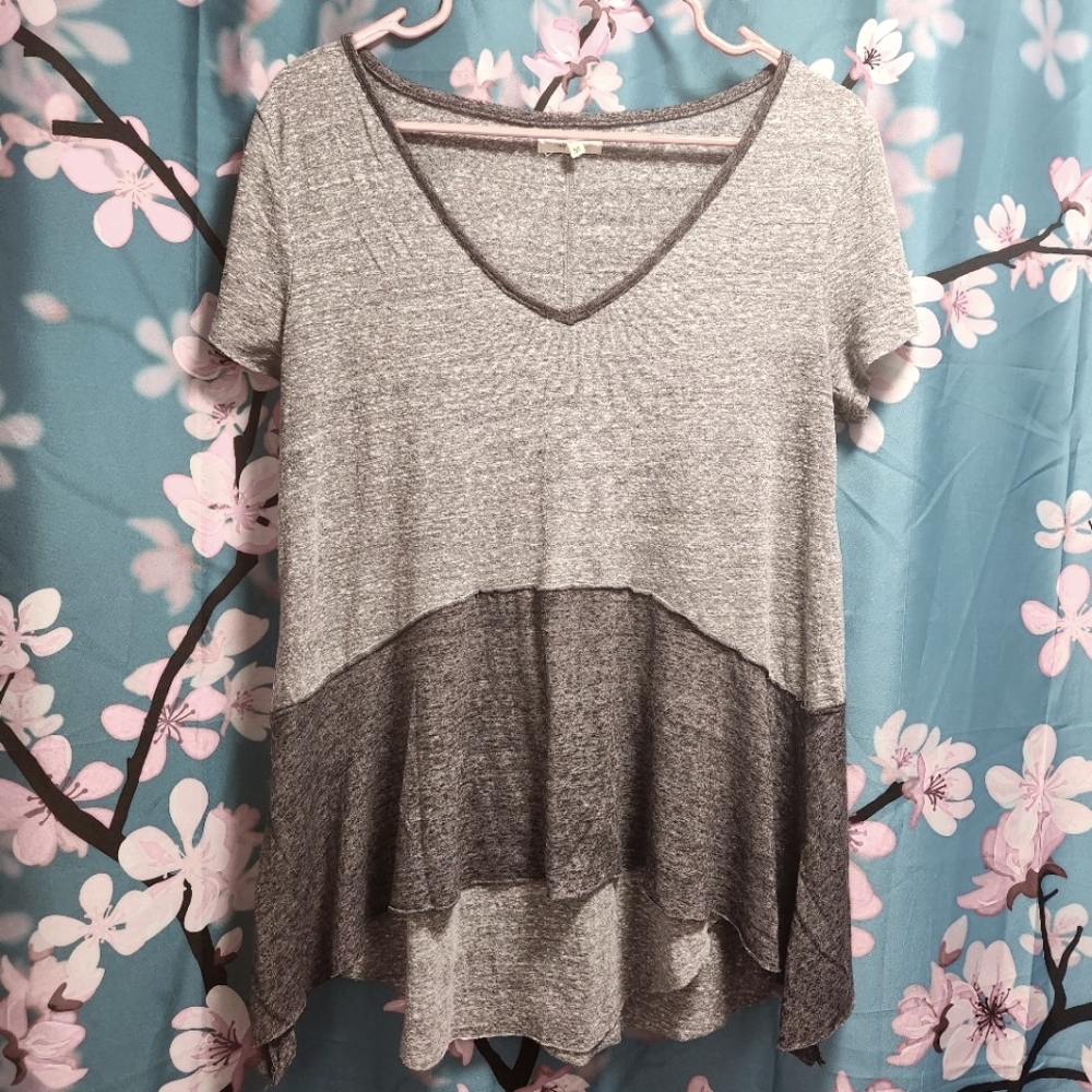 Maurices Flowy Heather Gray Tshirt Size M